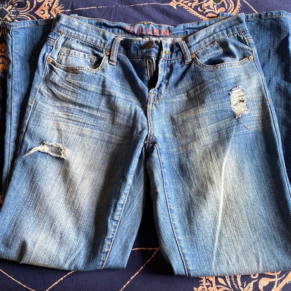 Delias’s ripped boyfriend jeans Size:2 - Picture 1 of 5